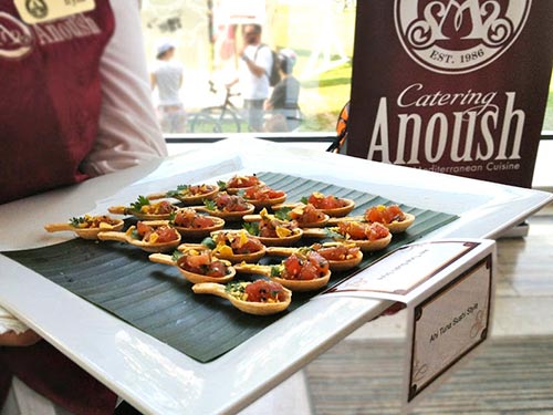 How to choose wedding caterer